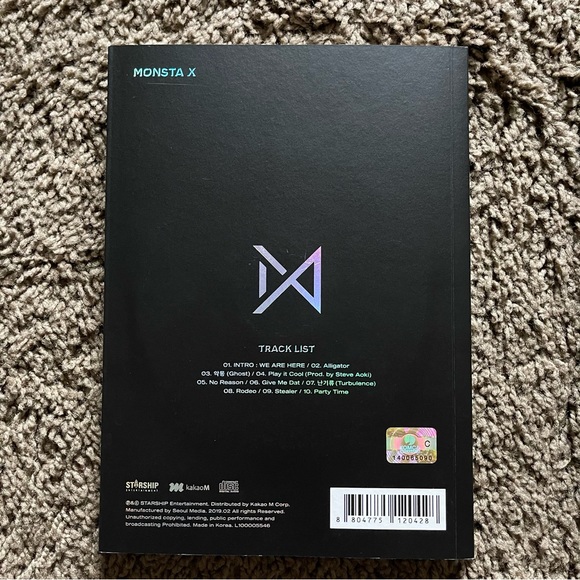 Monsta x we are here version 2 album - Picture 4 of 4